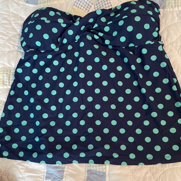 Mossino Other - Mossino strapless bathing suit top in polka dot. Super cute!